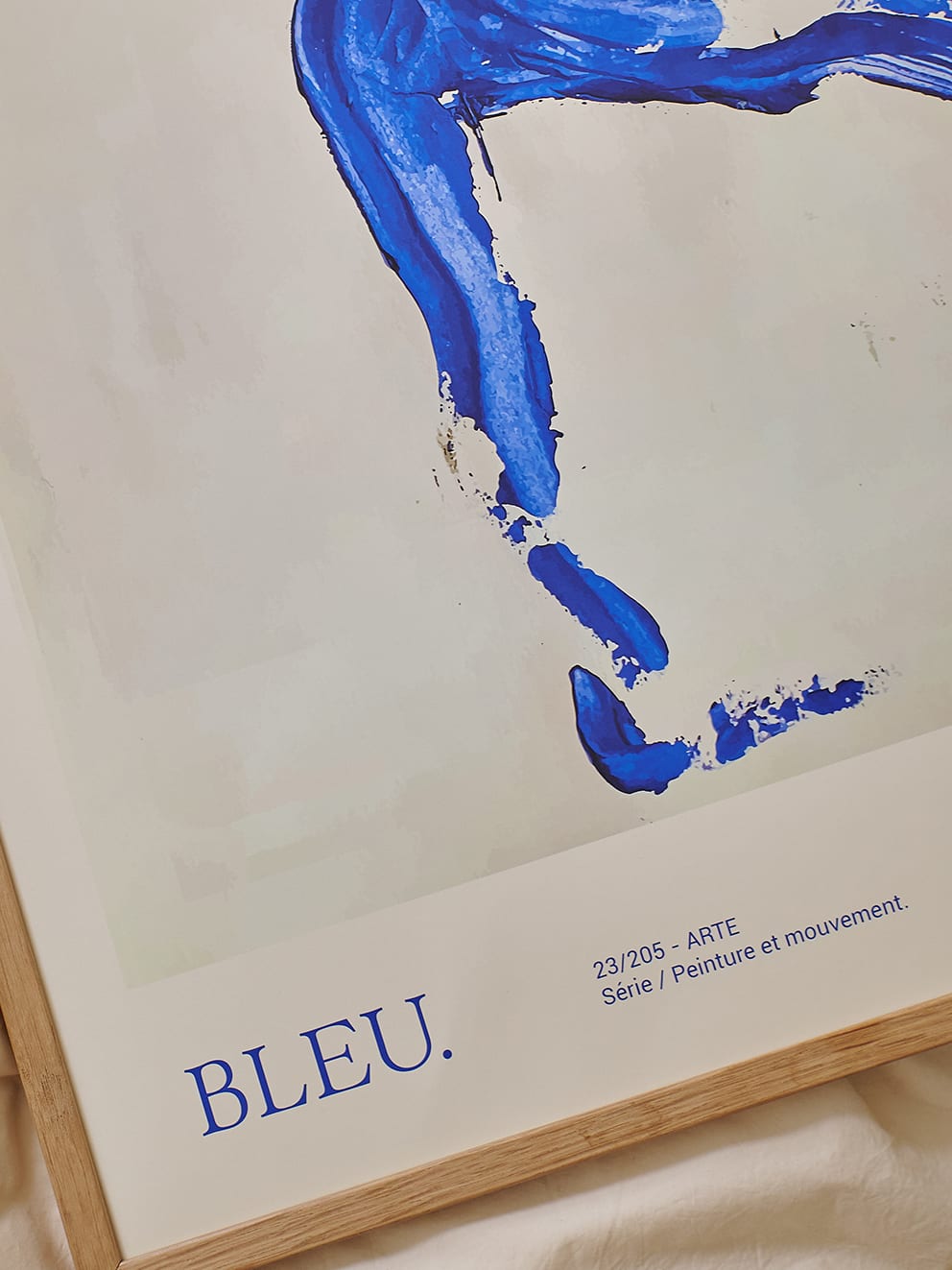 LUCRECIA REY CARO / Bleu